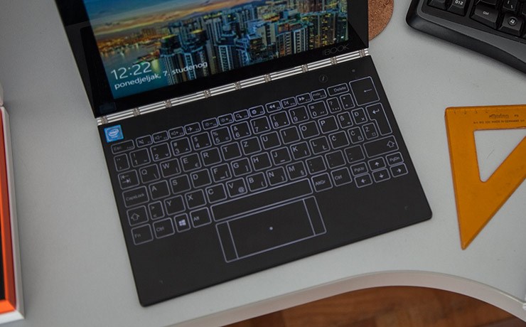 Lenovo-Yoga-BOOK-2016-recenzija-test_6.jpg